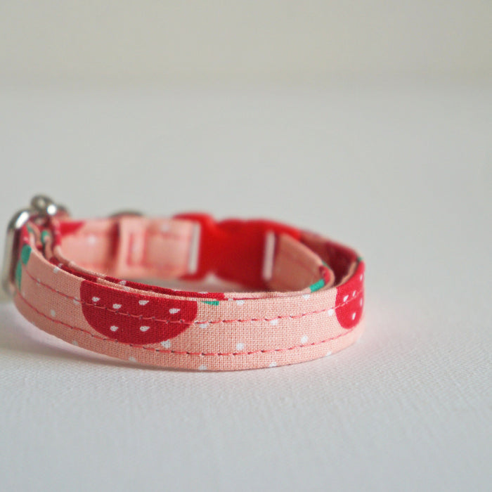 Strawberry Delight Cat Collar
