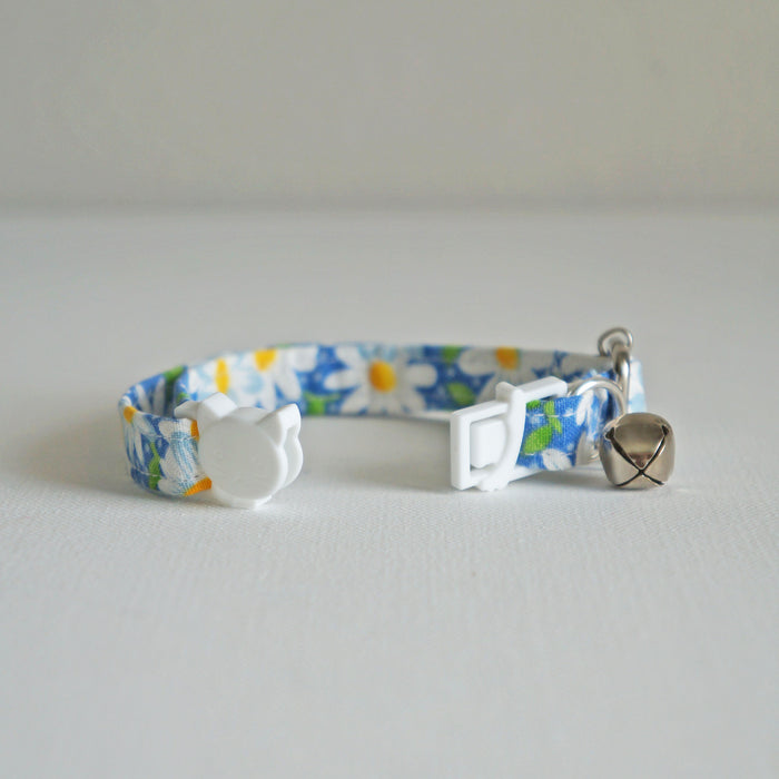 Dark Daisy Cat Collar