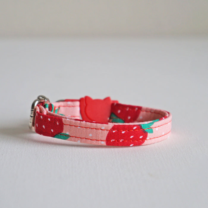 Strawberry Delight Cat Collar